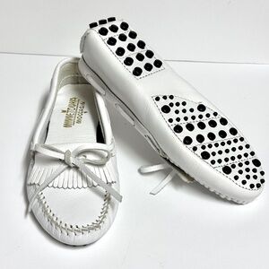 Minnetonka Moccasins White Leather Womens 7.5 Kiltie Fringe Driving Shoes Pebble